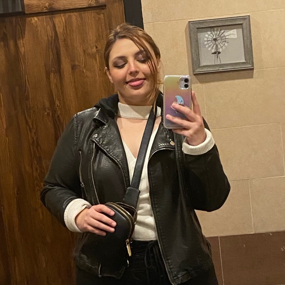 Meet your Posher, Jordan - Picture 1 of 1